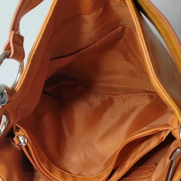 BUENO Vegan Leather shoulder bag - Picture 5 of 14